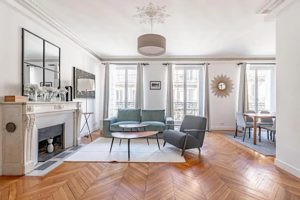 Stylish Flat 2 Bedr By Champs Elysees Paris