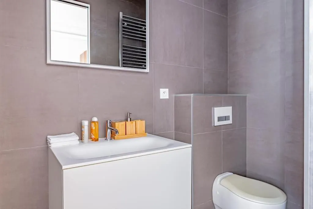 Stylish Flat 2 Bedr By Champs Elysees Paris