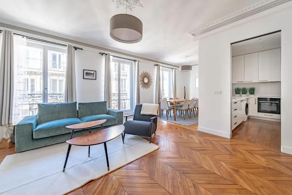 Stylish Flat 2 Bedr By Champs Elysees Paris